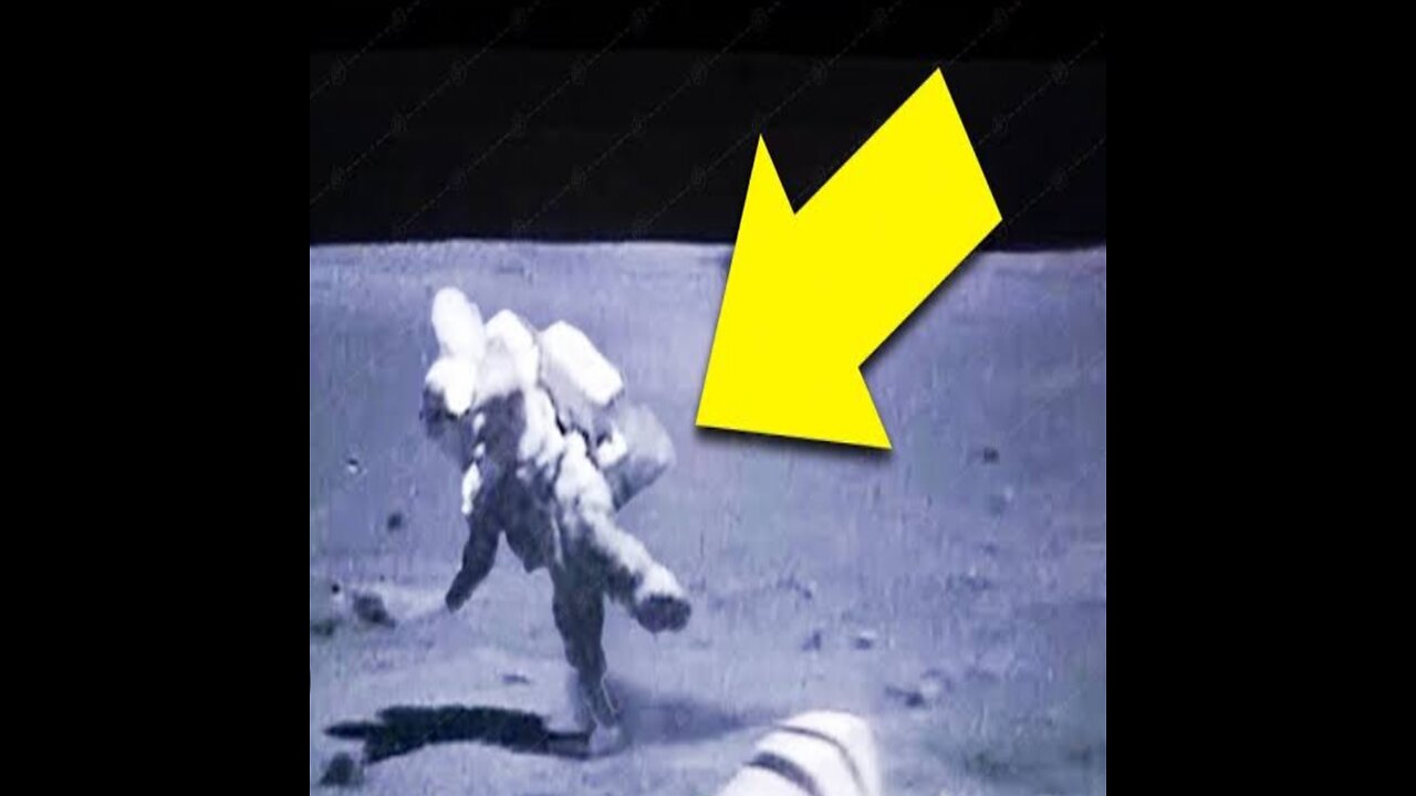 Astronaut falling on moon 😱 || Nasa falling on moon