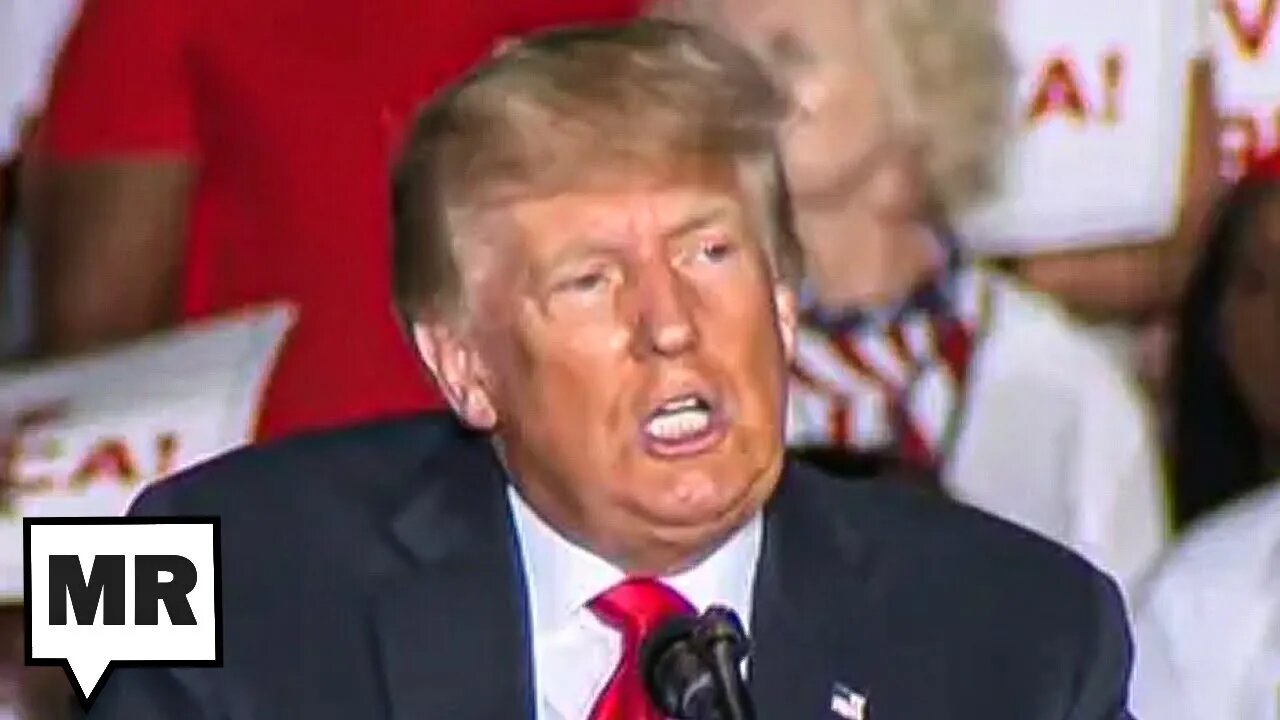 Trump STRUGGLES To Avoid Trashing Pence During Christian Rally