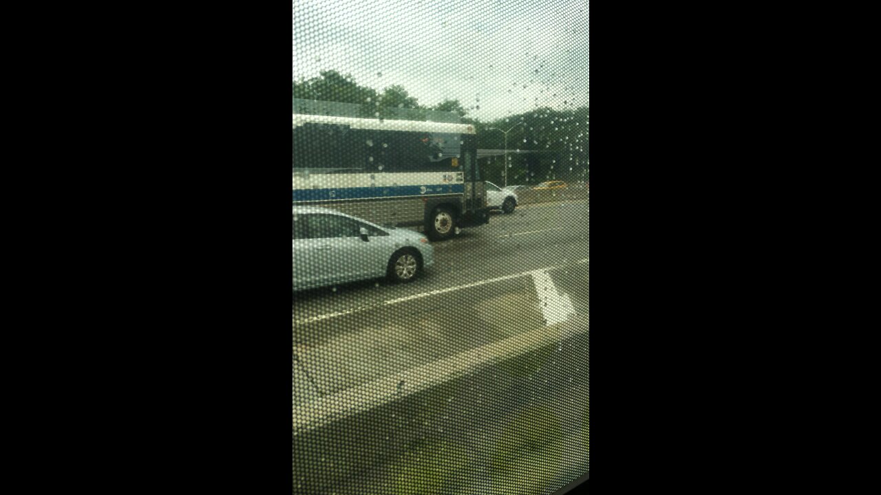 Bus ride on mta NYC transit express bus route x63 queens to Manhattan