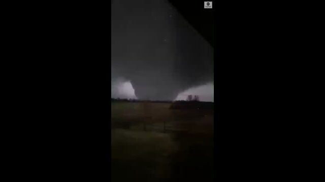 Video shows tornado that hit Sacramento, Kentucky