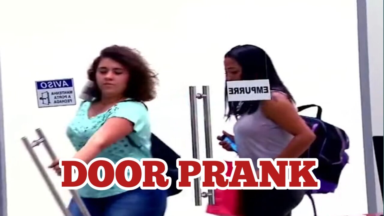 DOOR PRANK