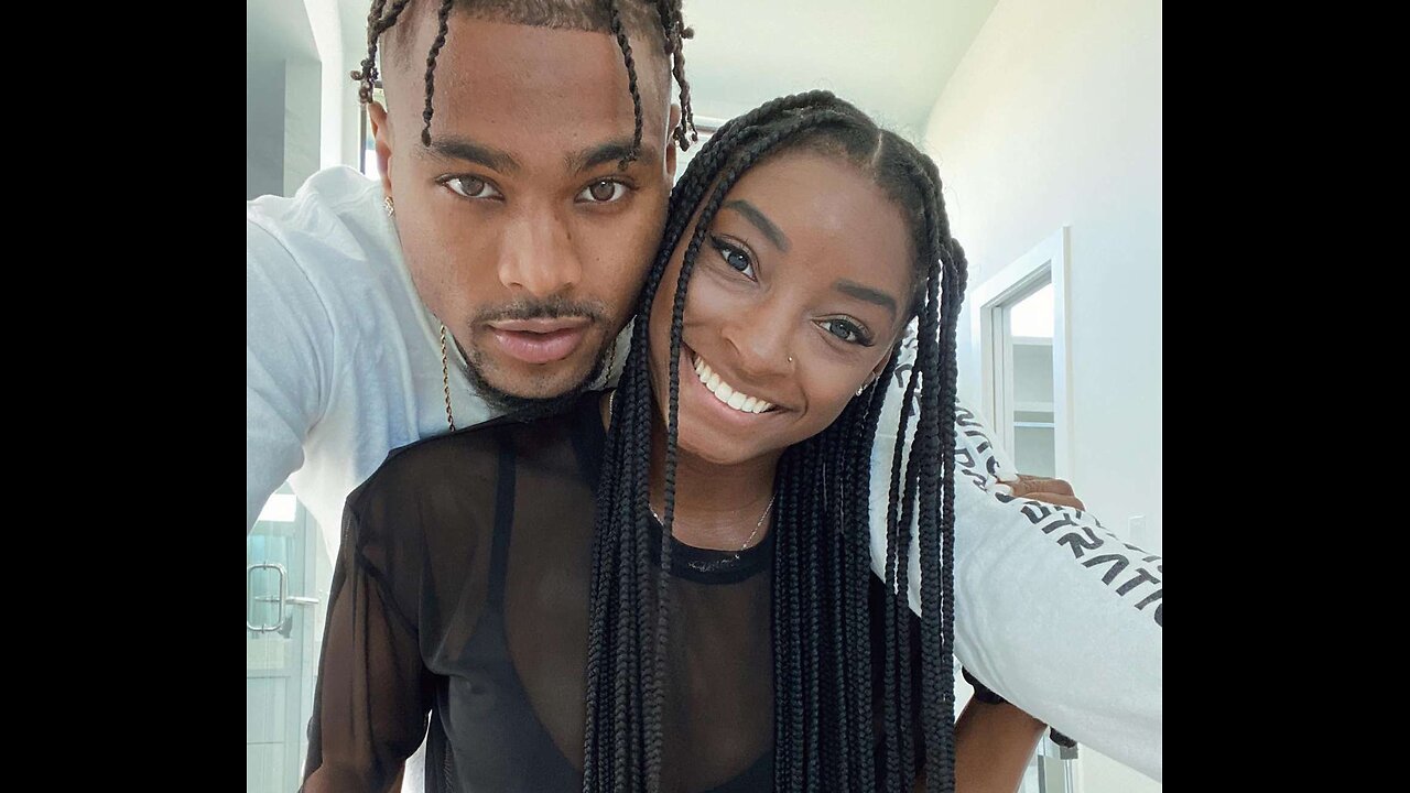 #SimoneBiles and Her Bears Baller husband #JonathanOwens Were Courtside at the Bulls Game