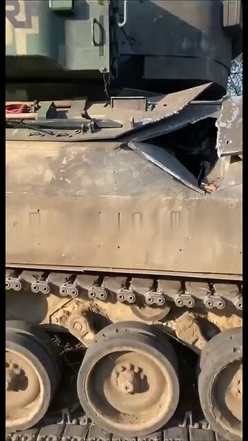 BMP Bradley with pierced body armour in Ukraine