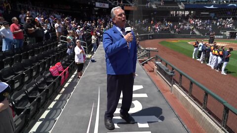 KTNV's Dave Courvoisier sings the national anthem at Las Vegas Ballpark