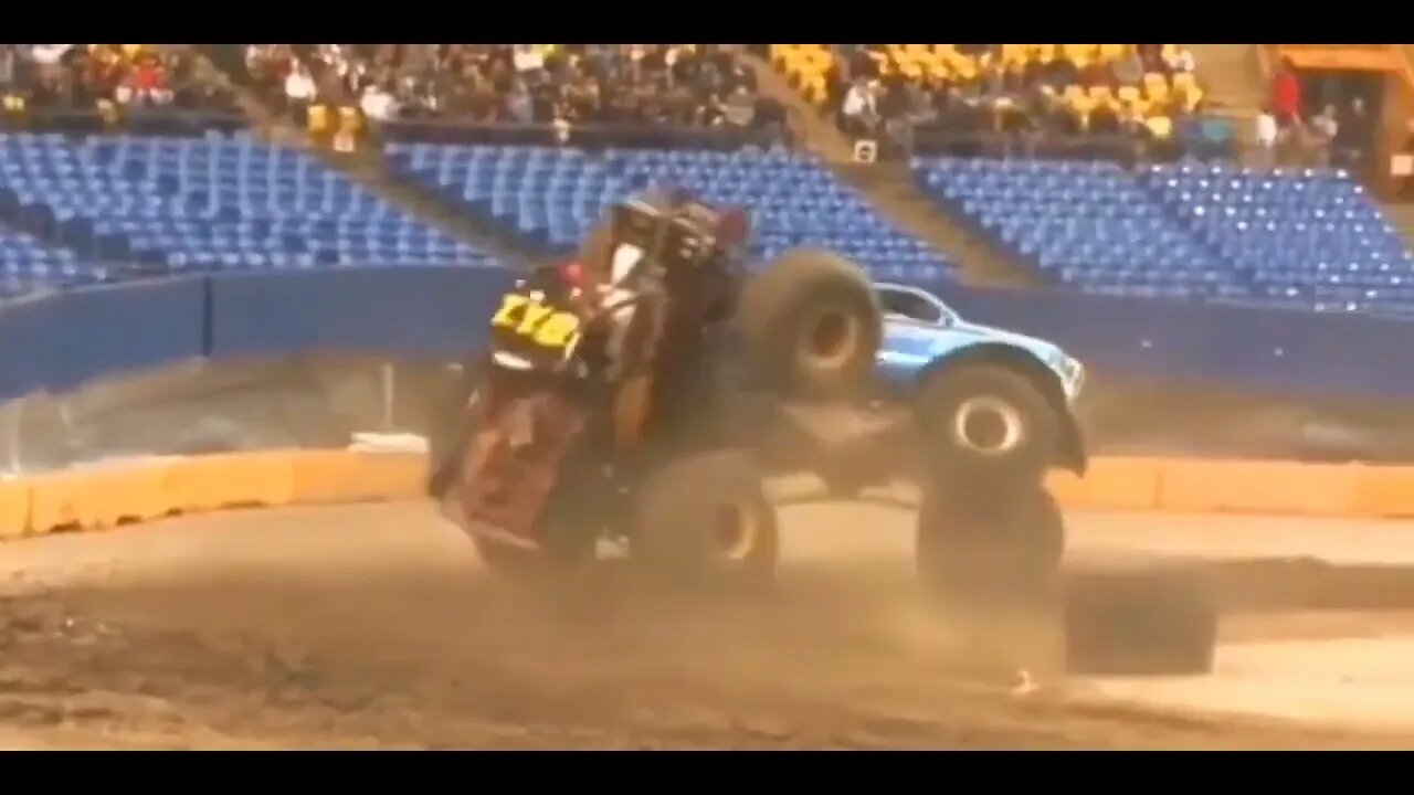 #13 MONSTER JAM=SEE WHAT HAPPENS DURING THE VIDEO SUBSCRIBE HELP ME POST MORE VIDEOS=Léo Sócrates