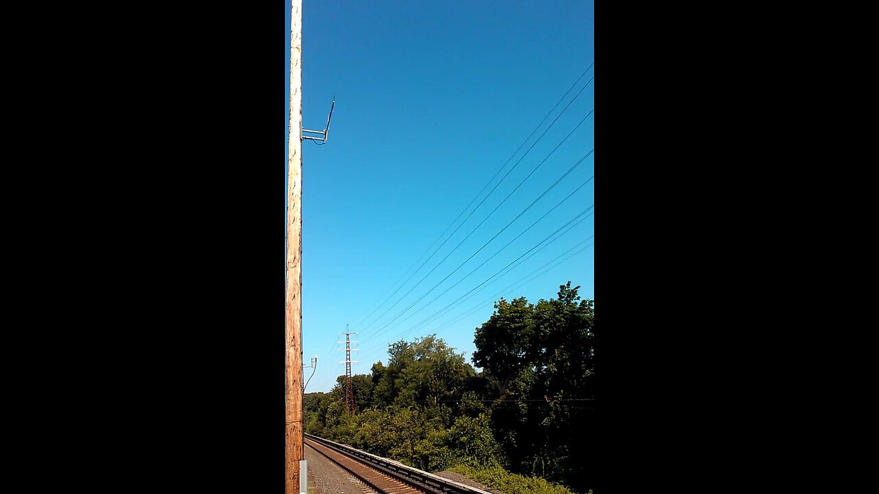 Antennas near the platform at the Lynbrook train station