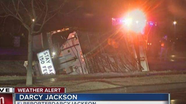 City of Tulsa Salt Truck stuck in ditch at Jenks