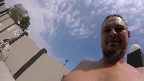 Hanging out at Days Inn with some pool crashers!