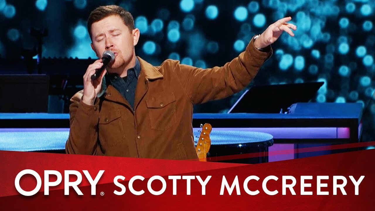 Scotty McCreery - "Feels Like The Holidays" | Live at the Grand Ole Opry