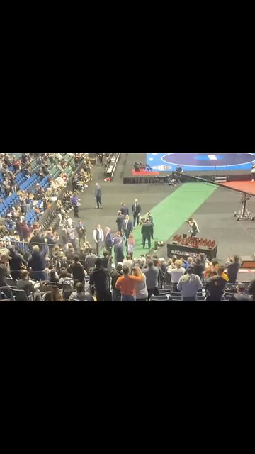 Donald Trump Greeted With Cheers At The NCAA Wrestling Championship