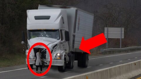 PEOPLE WITH SUPERPOWERS CAUGHT ON CAMERA