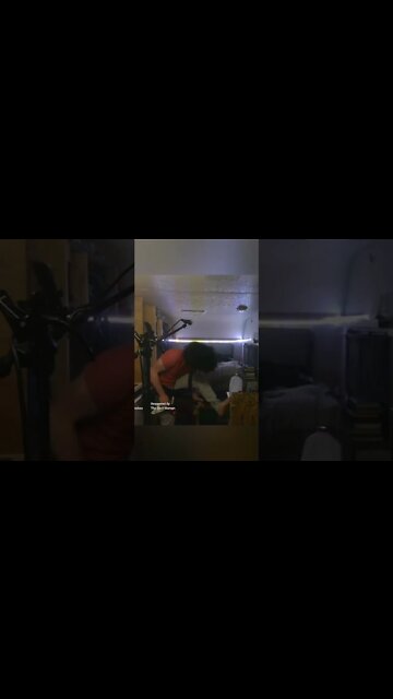 Under Leg #shredding #devilwoman #samuraismokes #guitar #musician #blues