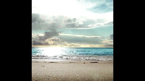 09 Gratis backround Tema Pantai untuk Video Instagram