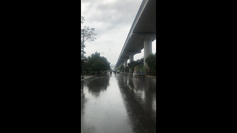 RAINING IN LAHORE