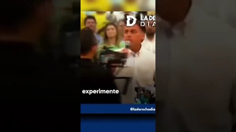 A NOSSA BANDEIRA JAMAIS SERÁ VERMELHA