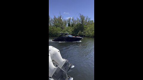 Boat life #yacht #rumble #battle #florida