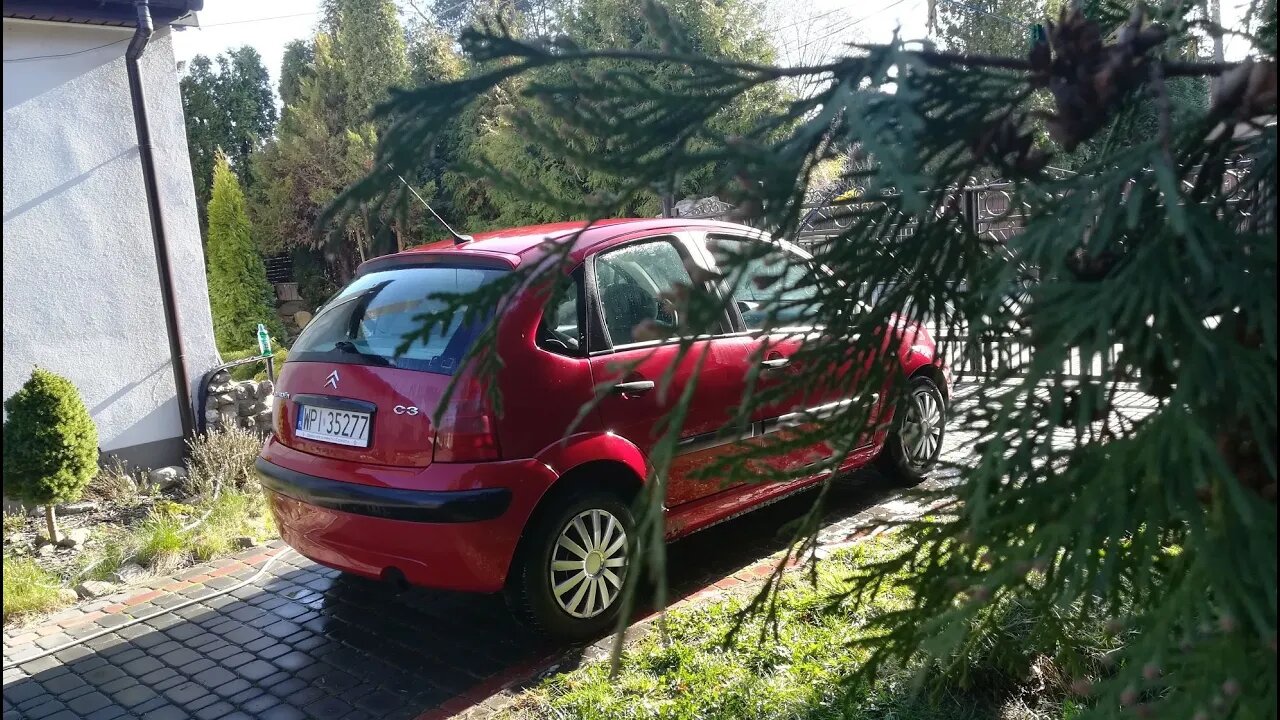 Citroen C3 ride late in the evening