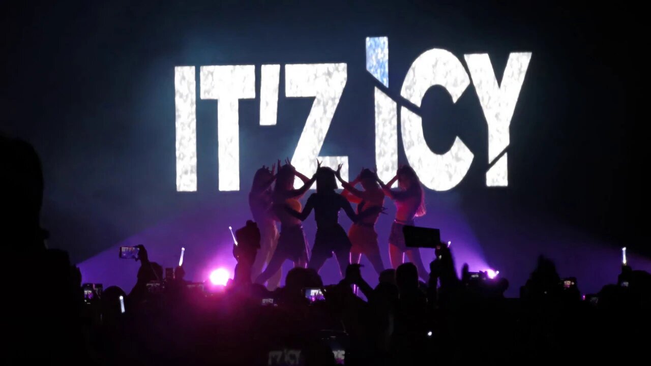 ITZY in Houston song ICY