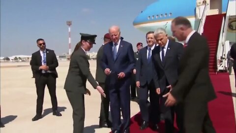 Biden arrives in Israel: "What am I doing now" 🙈