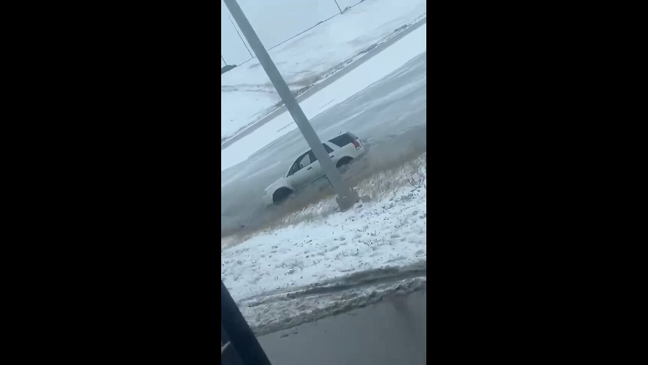 Car Goes Into Lake In Calgary Alberta