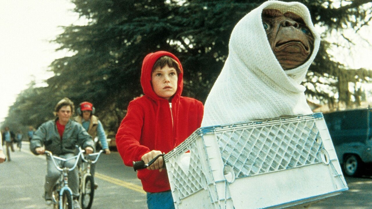 E.T. EL EXTRATERRESTRE (1982) UN EXITO DE TAQUILLA QUE CONQUISTO EL MUNDO (ARTE TV)