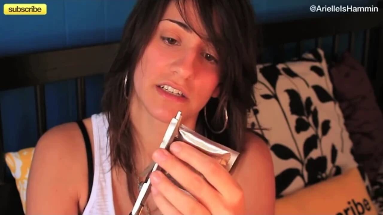 Lesbian Girls Vs. Straight Girls - Who Has It Harder?