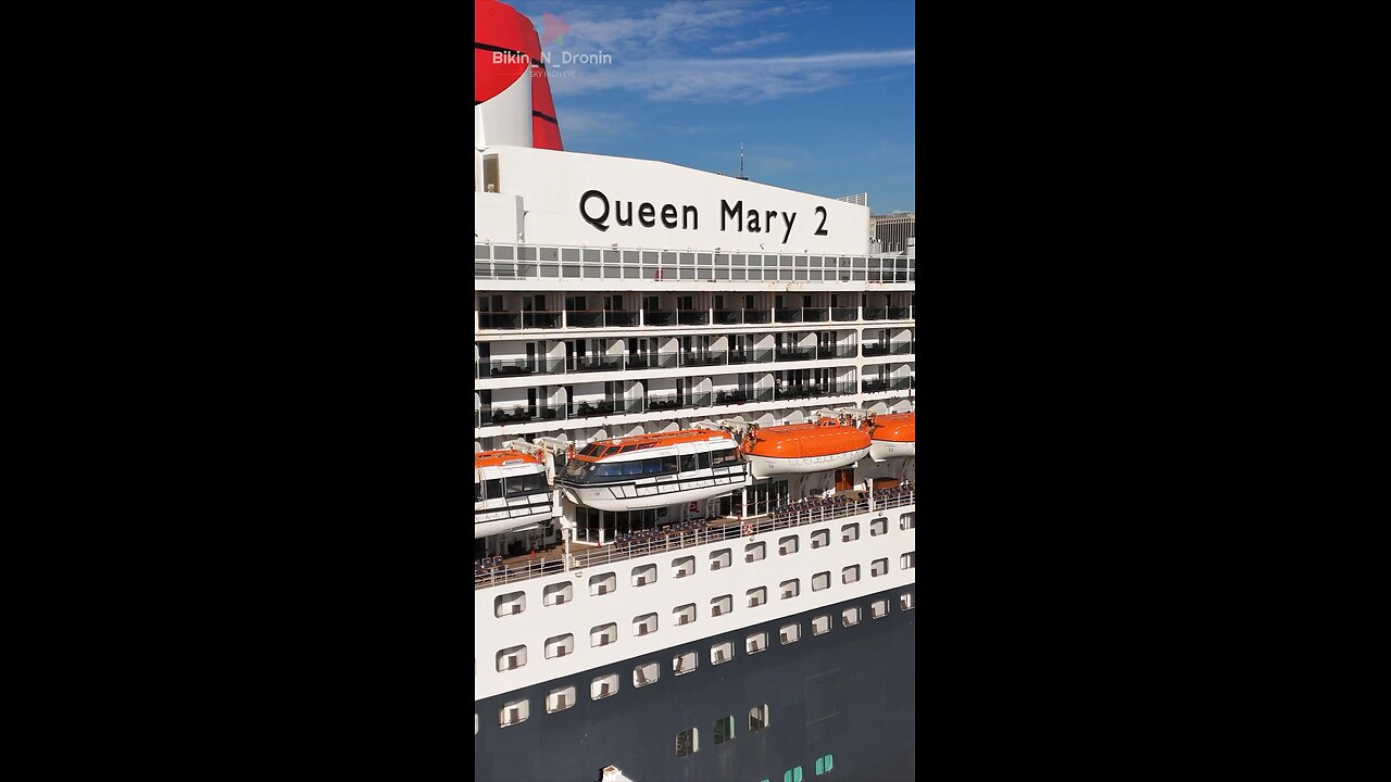 Queen Mary 2 - 12/22/2023 New York-Eastern Caribbean (in port), replenishment underway