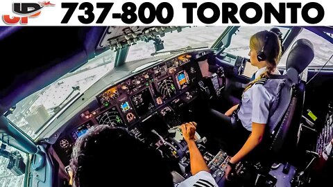 Piloting Boeing 737 for Winter Landing in Toronto | Cockpit Views