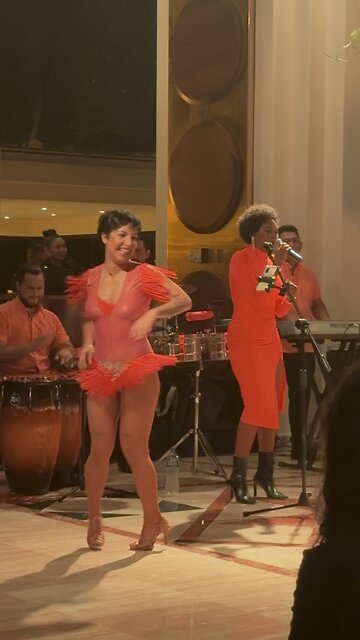 Salsa Fun nights #darteenbeso