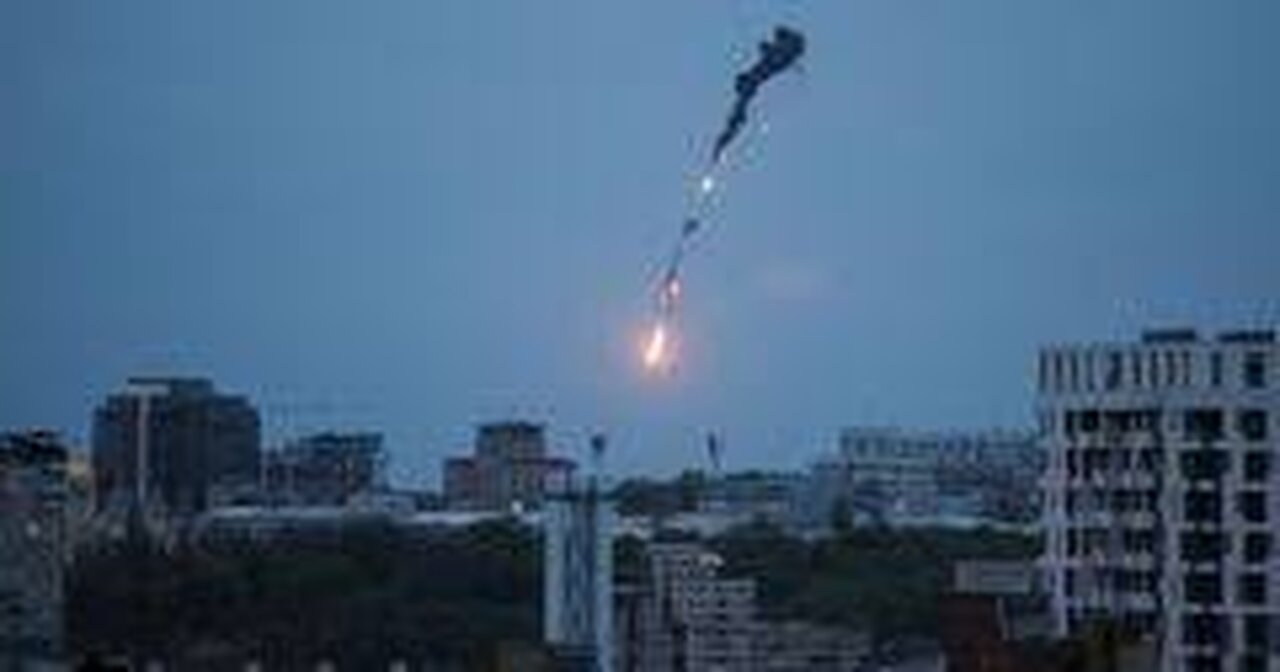 Kyiv, Ukraine war : Russian Attack Activates Ukraine’s Air Defenses