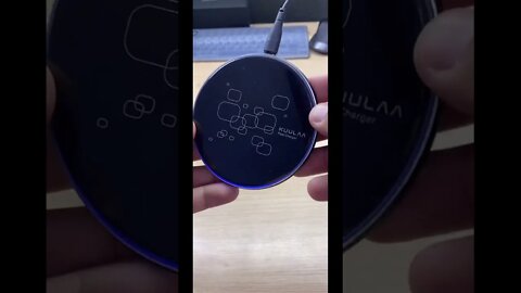 Carregador wireless com 15W de potência #shorts