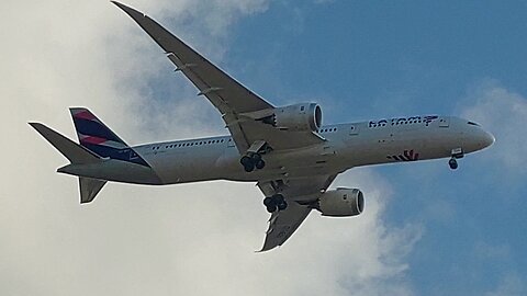 Boeing 787-9 Dreamliner CC-BGV coming from Miami to Fortaleza