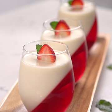 Strawberry Panna Cotta