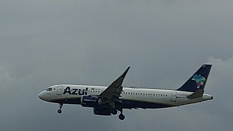 Airbus A320NEO PR-YRY vindo de Campinas para Manaus