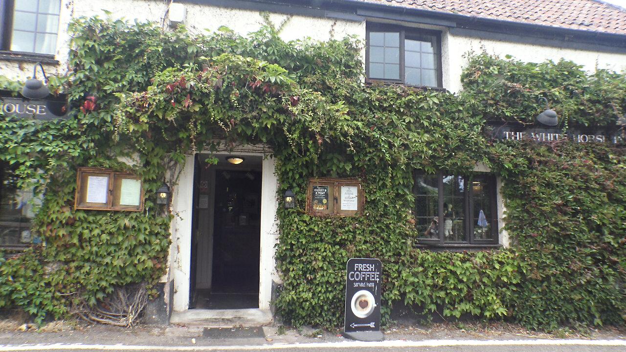 The White Horse Inn, Set in the heart of The Exmoor National Park, E7