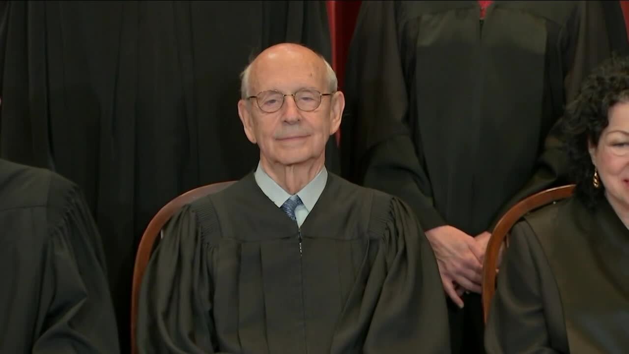 Justice Breyer to officially retire on Thursday, Judge Jackson to be sworn in