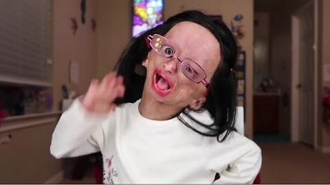 Watch The "Miranda Sings" Makeup Tutorial By Adalia Rose 