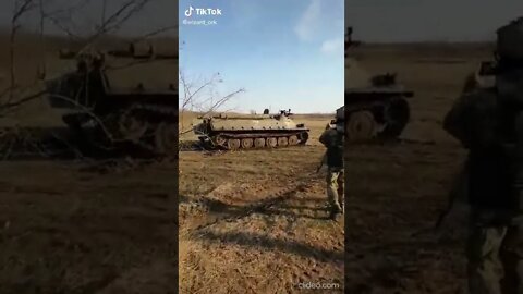 UKRAINIAN ARMY TAKES RUSSIAN MT-LBVM ARMORED TRACKED VEHICLE!