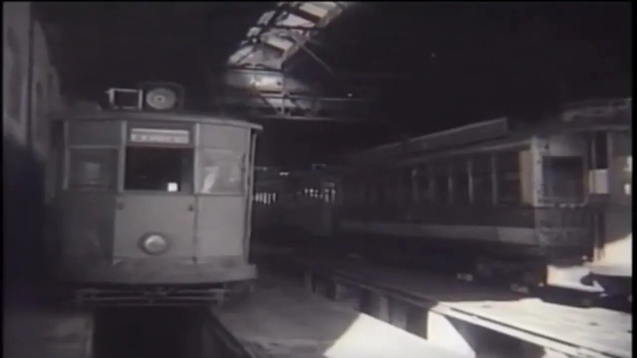 Montevideo Ayer y Hoy - El Tranvía, ómnibus y trolebus