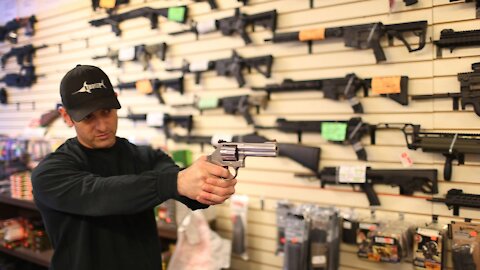 Court Rules that Law Banning Handgun Sales to Americans Under 21 is Unconstitutional