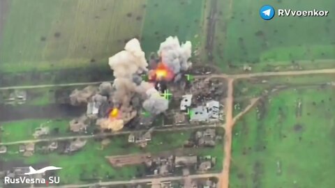 Heavy Russian Strikes Destroys Ukranainan Fortifications & Personnel