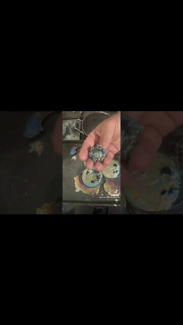 Making Bismuth Crystals Using Magnets