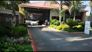 SOUTH AFRICA - Johannesburg - Bosasa Raid (Video) (pmv)