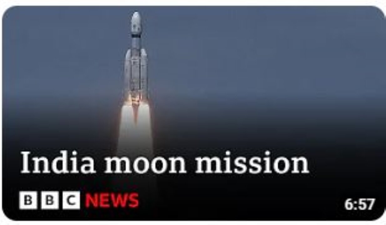 India moon mission rocket blasts into space - BBC New