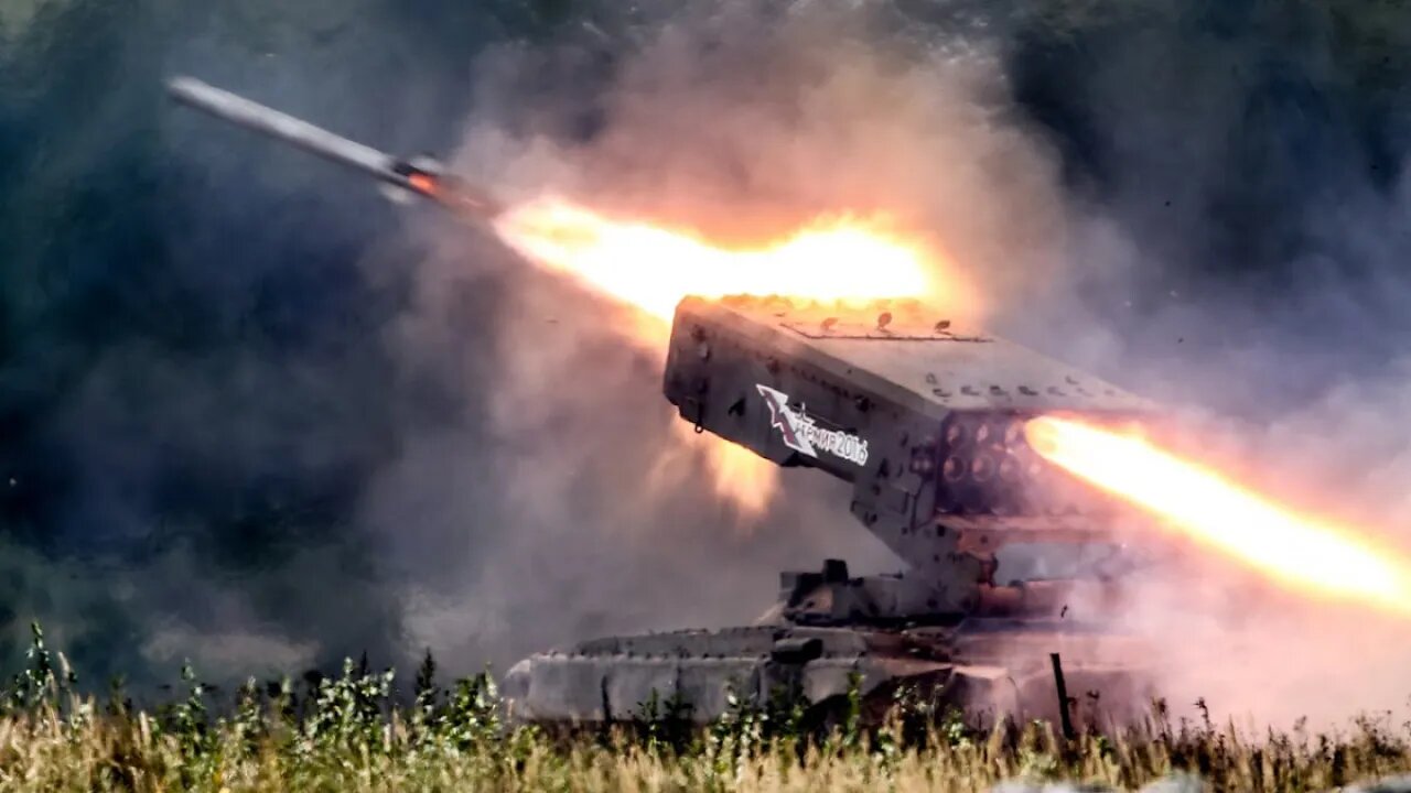 Russian forces fire hurricane rocket system at Ukrainian target! This Could be the END of UKRAINE!!!