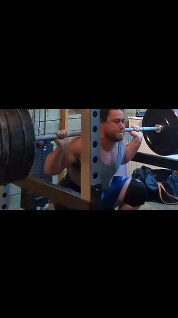 3x7 132.5 Kgs Deep High-bar Squats. Final Set.