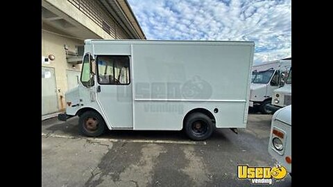 2004 18.5' Workhorse Unwrapped Renovated Food Truck|Mobile Kitchen w/ Pro-Fire Suppression for Sale
