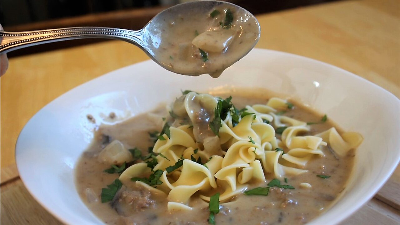 Mouthwatering Hamburger Stroganoff Soup