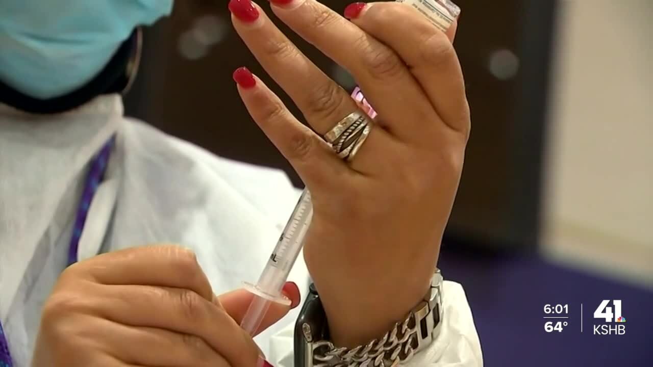 People seek out COVID-19 booster shots after CDC's "mix and match" guidance