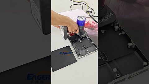 Do you know why I chose this suction cup？#leddisplay #eagerled #ledvideowall #ledscreens